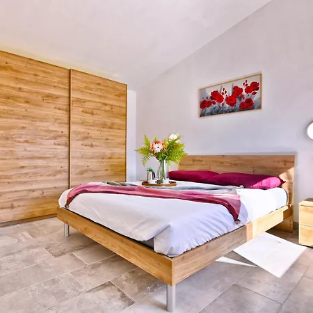 Villino Giuliana By Theater Apartman Campione del Garda