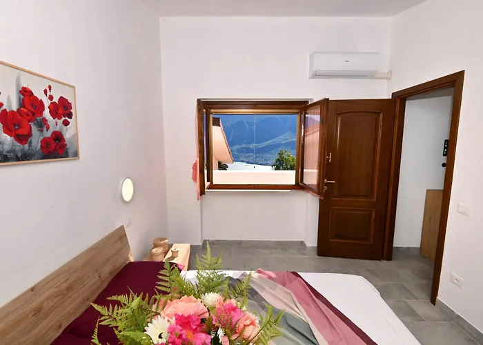 Villino Giuliana By Theater Apartamento Tignale